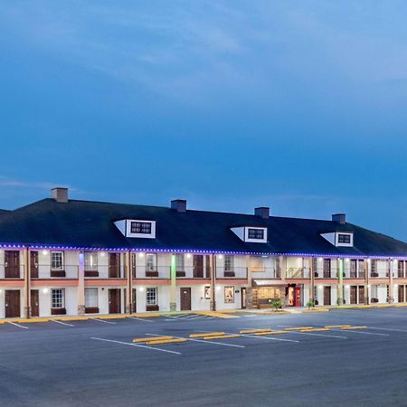 Baymont By Wyndham Commerce Ga Near Tanger Outlets Mall Eksteriør bilde