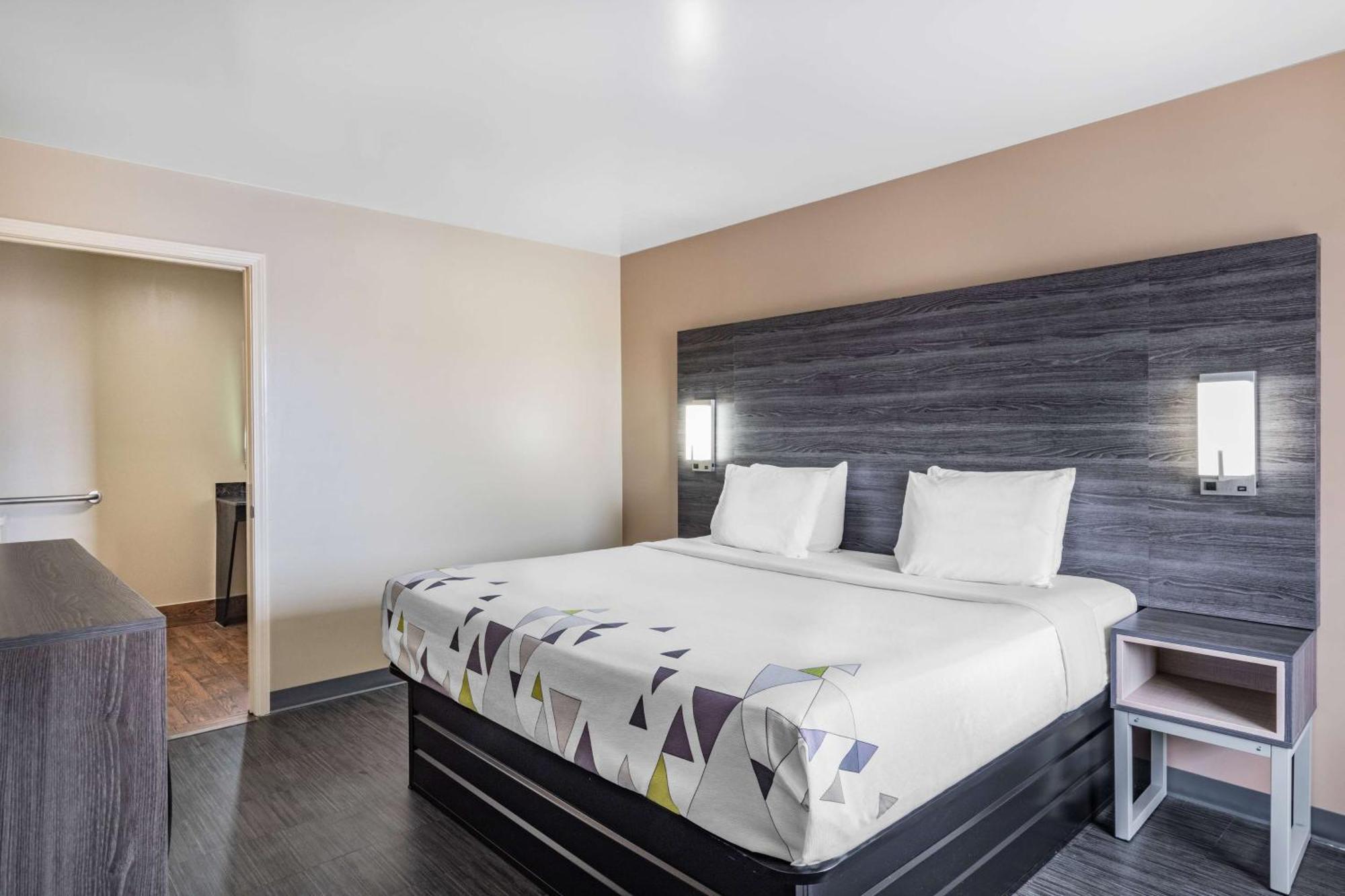 Baymont By Wyndham Commerce Ga Near Tanger Outlets Mall Eksteriør bilde