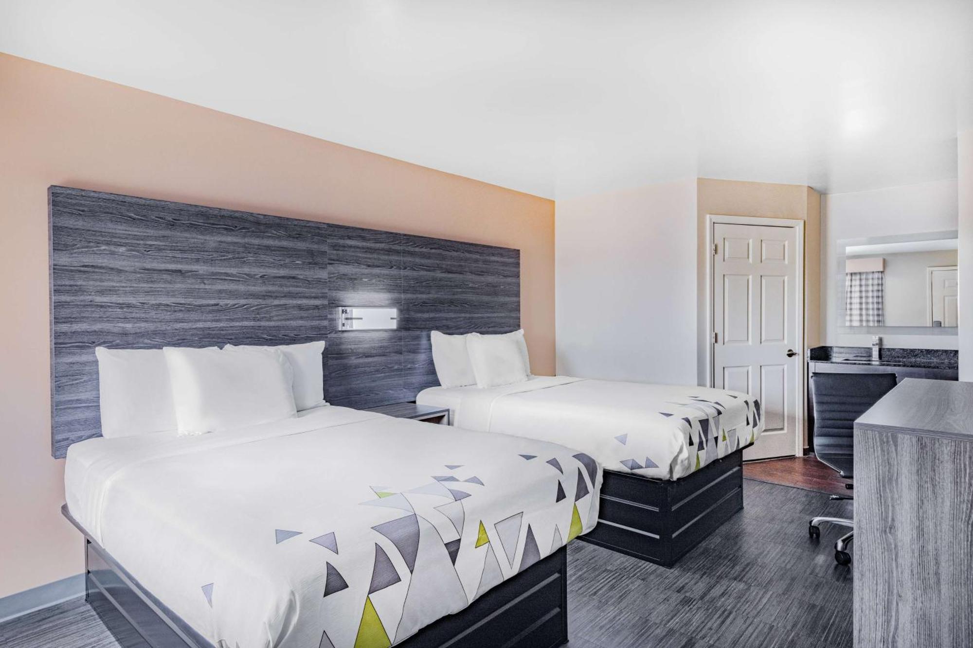 Baymont By Wyndham Commerce Ga Near Tanger Outlets Mall Eksteriør bilde