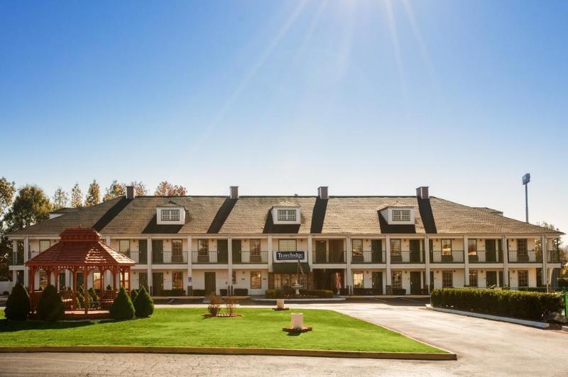Baymont By Wyndham Commerce Ga Near Tanger Outlets Mall Eksteriør bilde